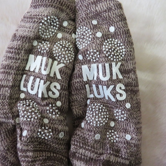 NWT TWO Muk Luks Socks - Picture 3 of 4